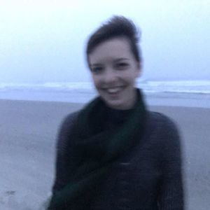 Meet your Posher, Lara